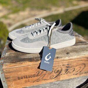 NWT OluKai Puliki - Charcoal - Sneaker - SIze 10